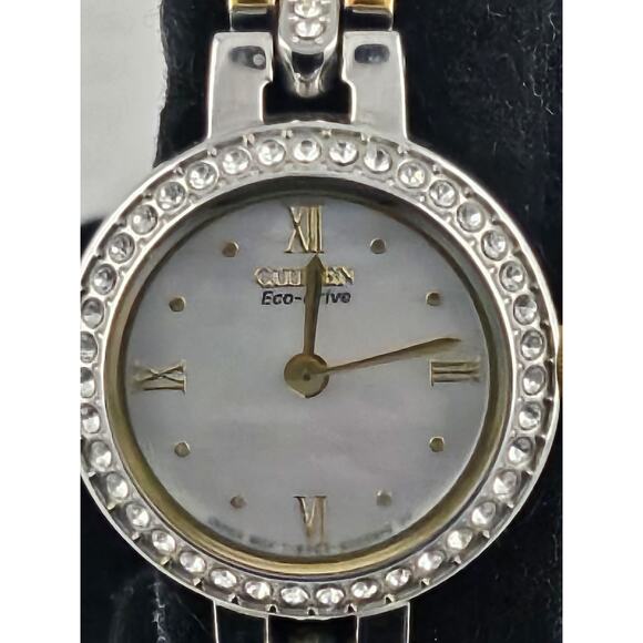 Solar Citizen EcoDrive Ladies Mother Of Pearl Dial Watch Crystal Bezel Mint Runs - Picture 3 of 16